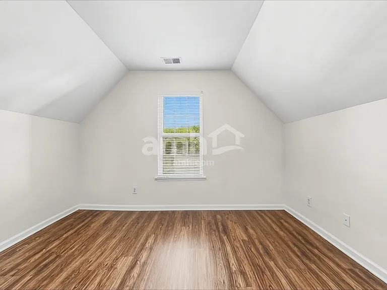 7940 Ebony Rd — Photo 15
