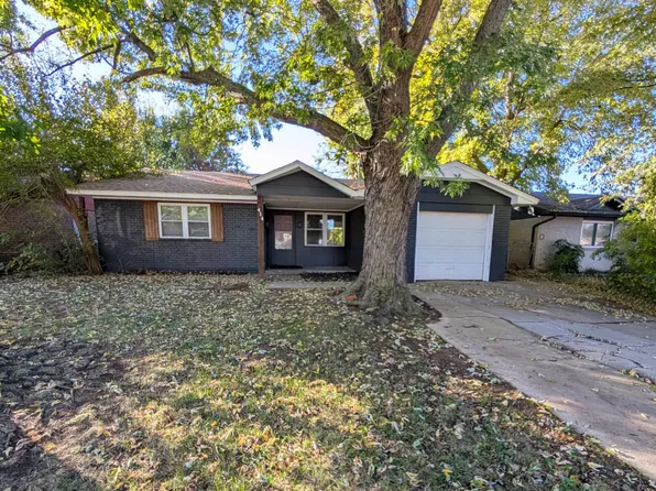 414 Sunnyside Pl, Edmond, OK 73003