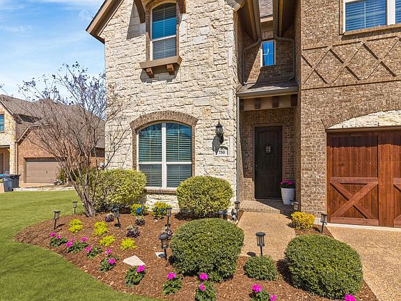 2nd image of 750 Hampshire Ct