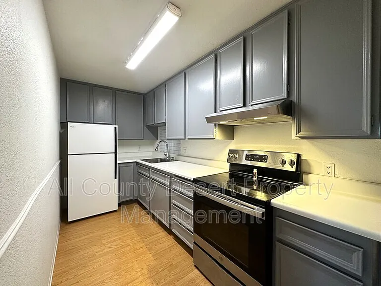2810 N Arcadia Ct #A-205 — Photo 9