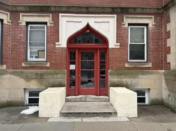 12 Royce Rd APT 1A, Allston, MA 02134