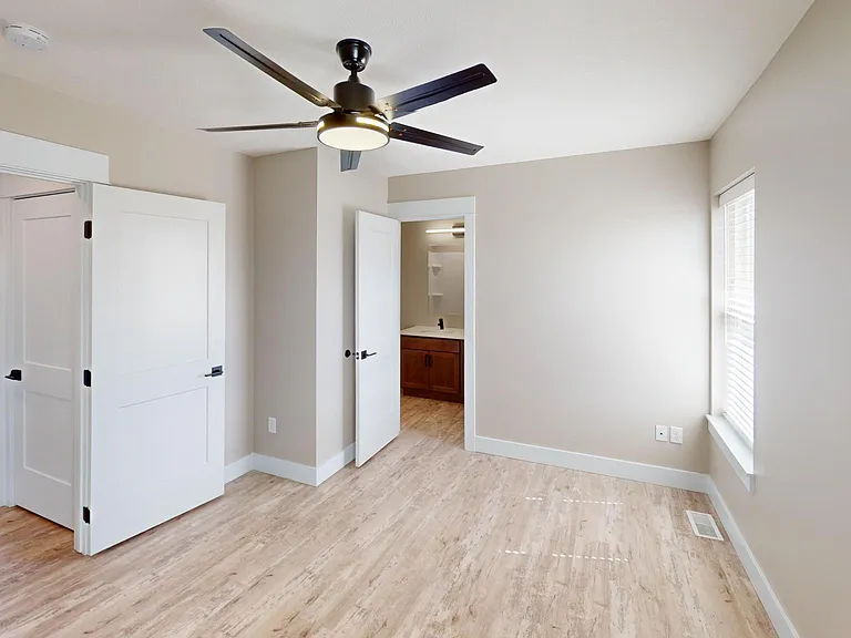Element 30 Townhomes — Photo 29