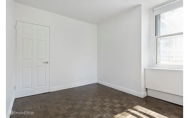 Rented by Douglas Elliman | media 21