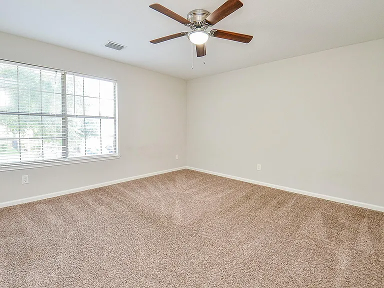 13410 Cricklewood Creek Ln — Photo 23