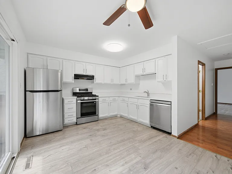 152 Dunbar Ln #B — Photo 6
