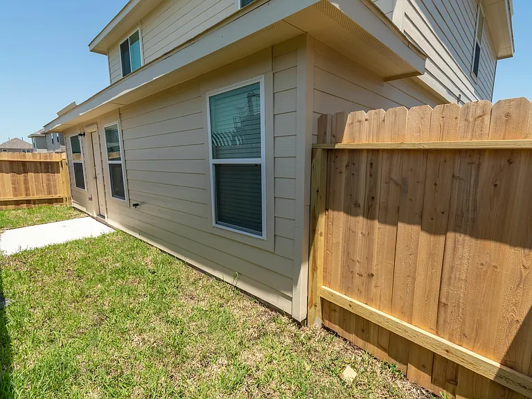 16911 Lacey Bell Ln — Photo 5