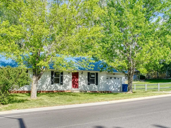 1753 N Heights Dr, Sheridan, WY 82801