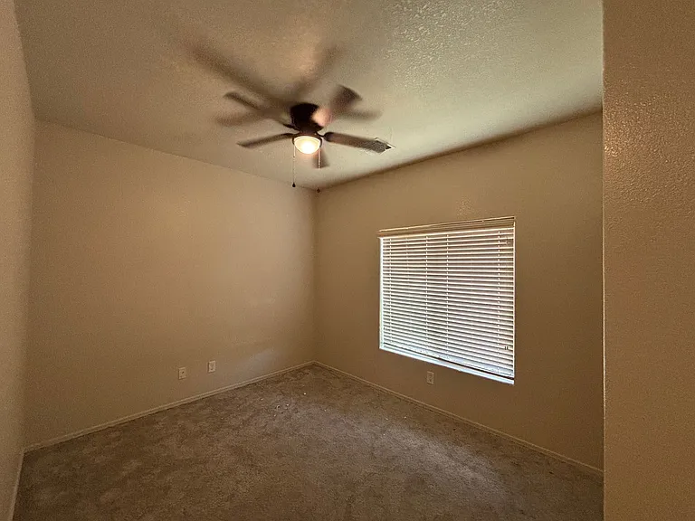 5484 Canteria Ct — Photo 15