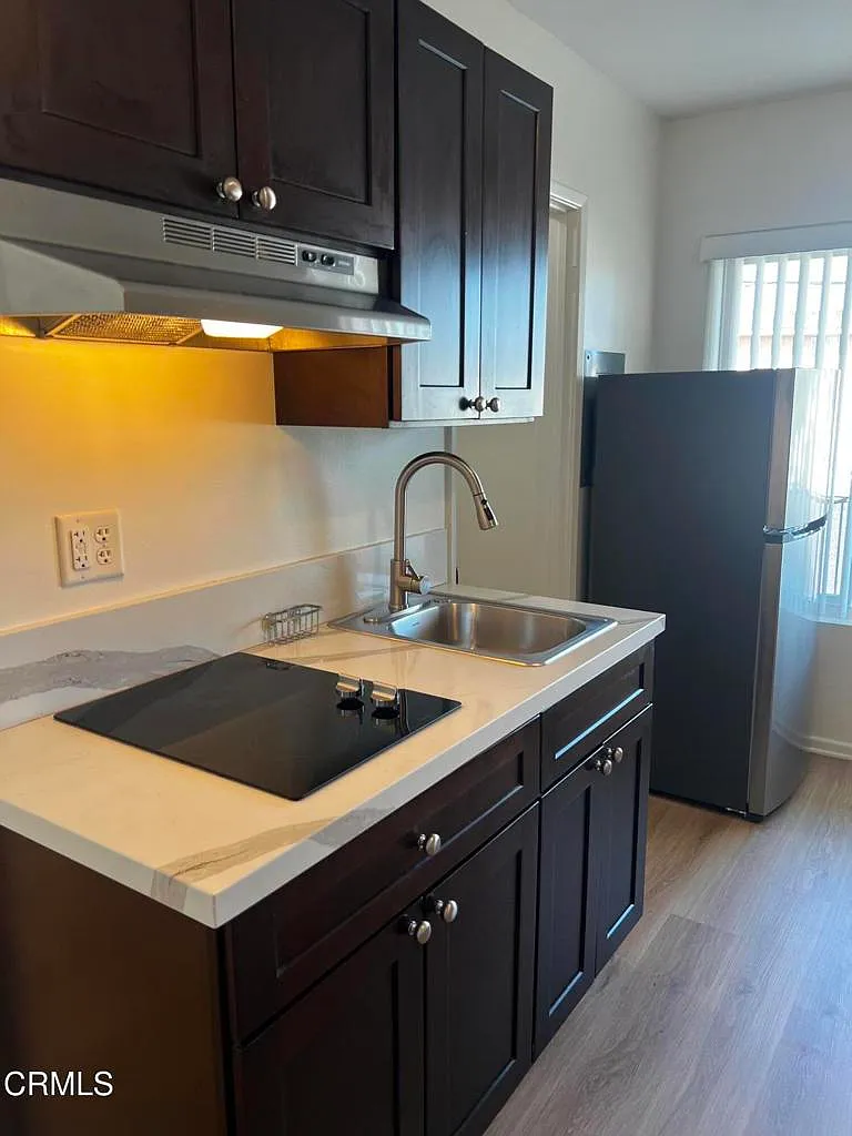 Studio, 15924 sqft, $1,400 — Photo 2