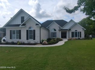308 Donald Dr, Winterville, NC 28590
