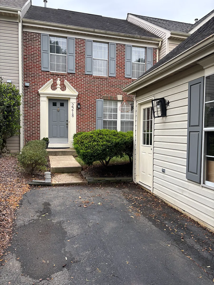 Photo 1 of 16 - Wintergarden Way - Olney, MD Primary Photo - Wintergarden Way