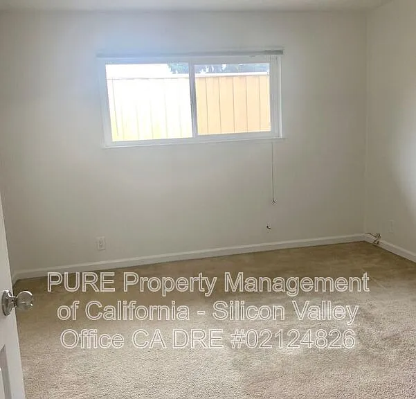 831 Pomeroy Ave #4 — Photo 7