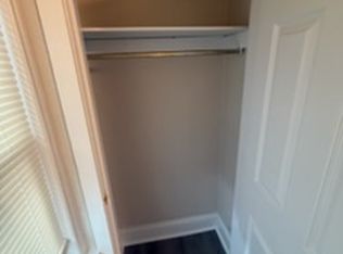 1066 Ironside Rd, Camden, NJ 08104