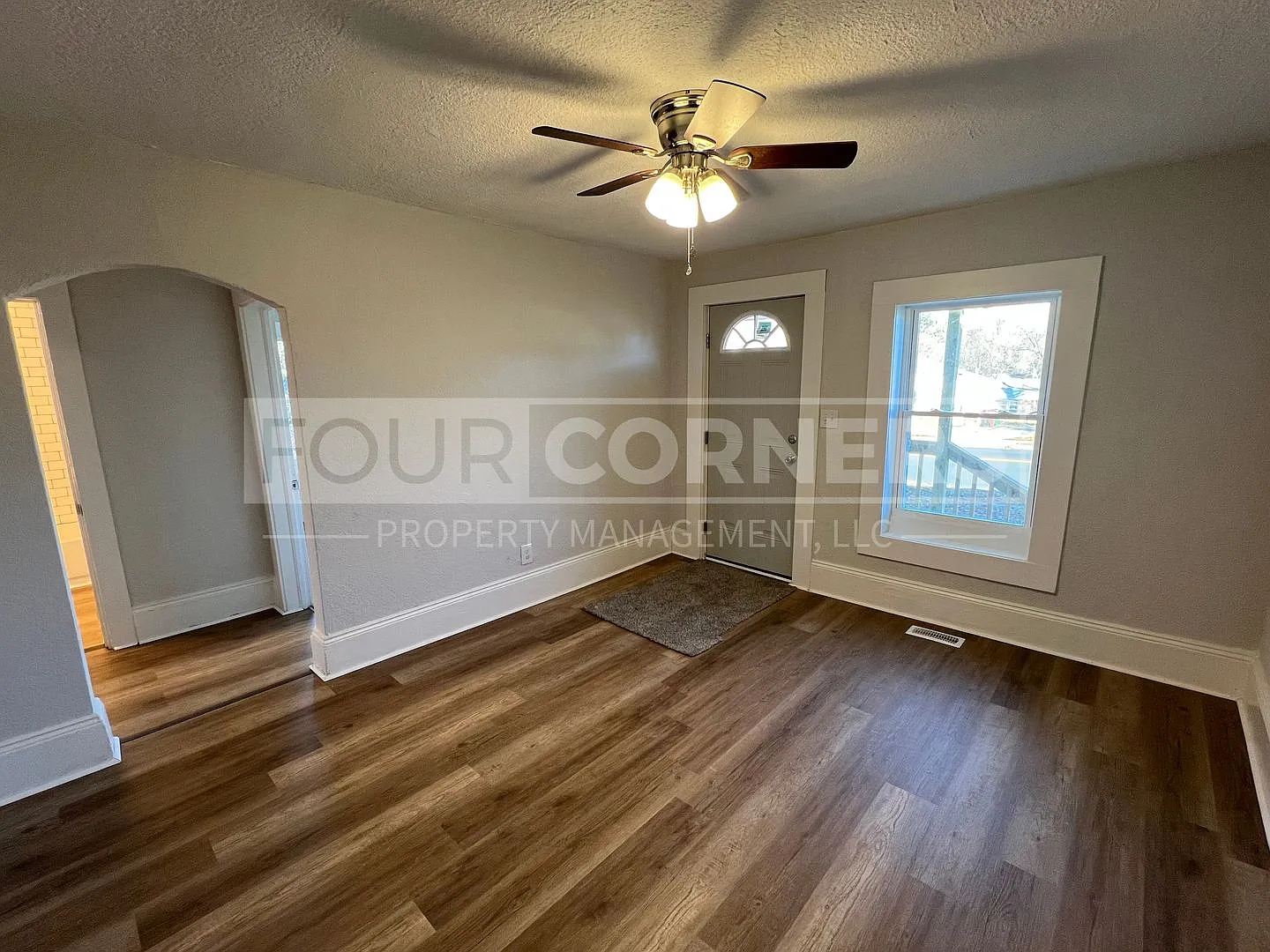 Beautifully Renovated 2BR Home — Photo 2