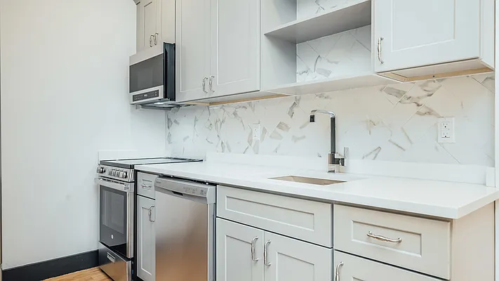 Rented by Nooklyn NYC LLC | media 19