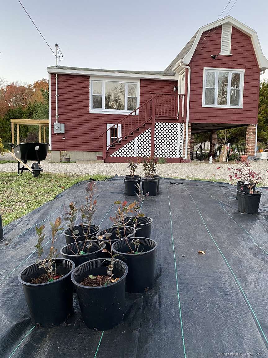 6 Pepperbox Rd, Waterford, CT 06385 MLS 24004799 Zillow