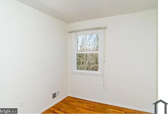 1176 Pelham Wood Rd — Photo 3