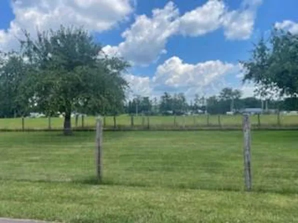 118 Maplewood Ln, Beaver, WV 25813