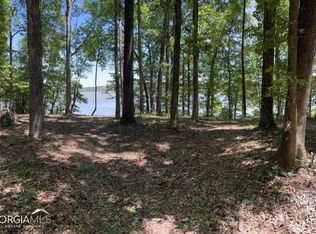 1220 Twin Rivers Rd, Greensboro, GA 30642