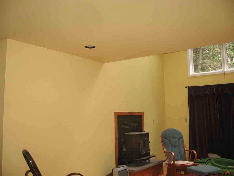 4th image of 753 Valentine Pond Road