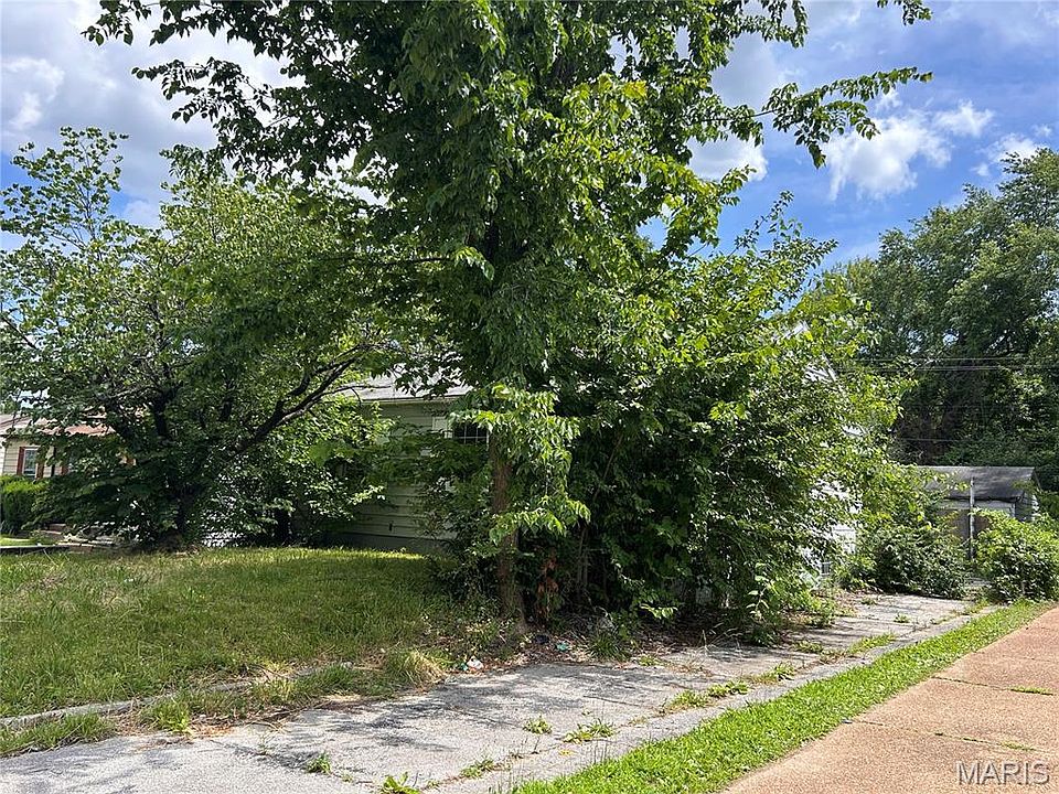 2nd image of 442 Cameron Rd