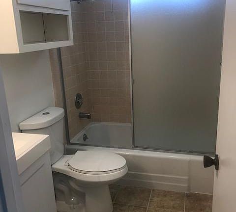 5th image of 212 15th St #A
