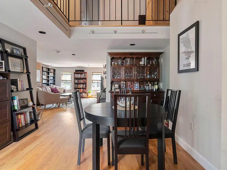 224 W 5th St #2 — Photo 4