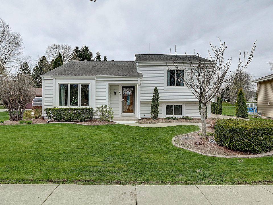 1st image of 2685 E Sharon Dr