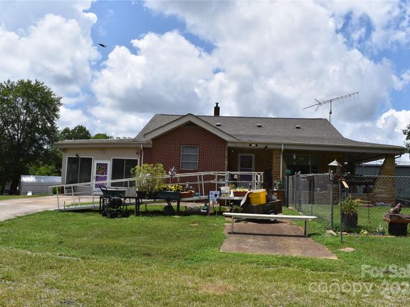 1164 Mudcut Loop, Marion, NC 28752