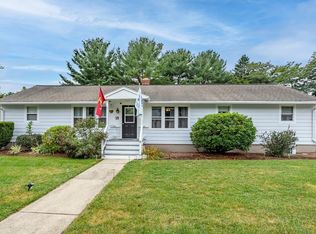 13-15 Eliot Rd, Bedford, MA 01730