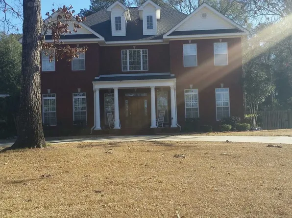 304 Lakewood Dr, Enterprise, AL 36330