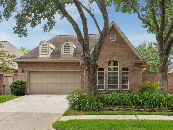 1319 Mission Chase Dr, Houston, TX 77077