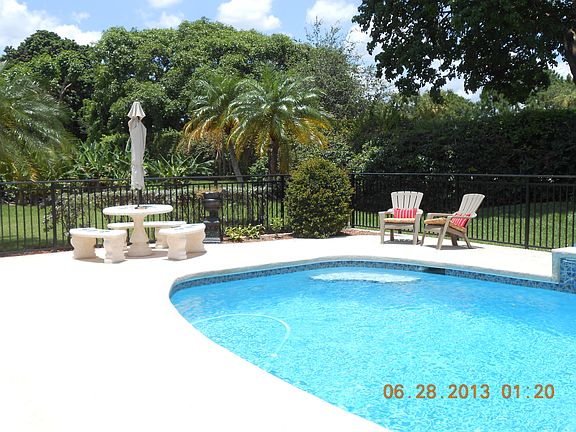 Pool View I -18' x 36'