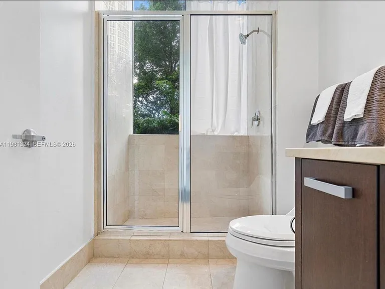 18101 Collins Ave #401 — Photo 28