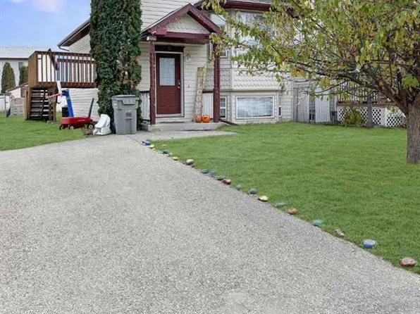 6021 91st St, Grande Prairie, AB T8W 2M5