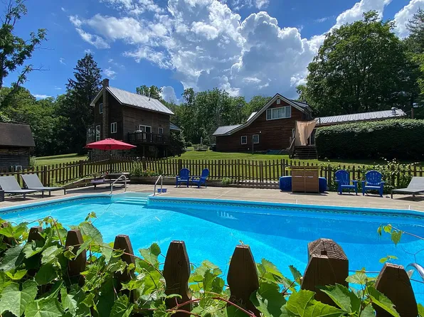 5125 Seneca Point Rd, Canandaigua, NY 14424