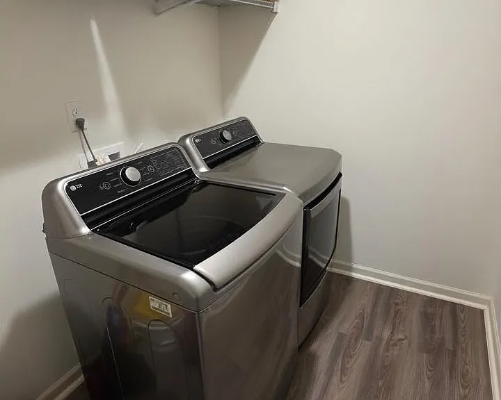 302 Pearson Dr — Photo 9