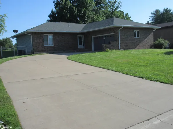 14 Greenbrier Ct, Keokuk, IA 52632