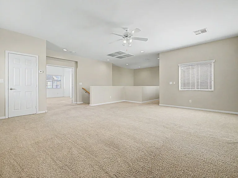 4204 Lower Saxon Ave — Photo 26