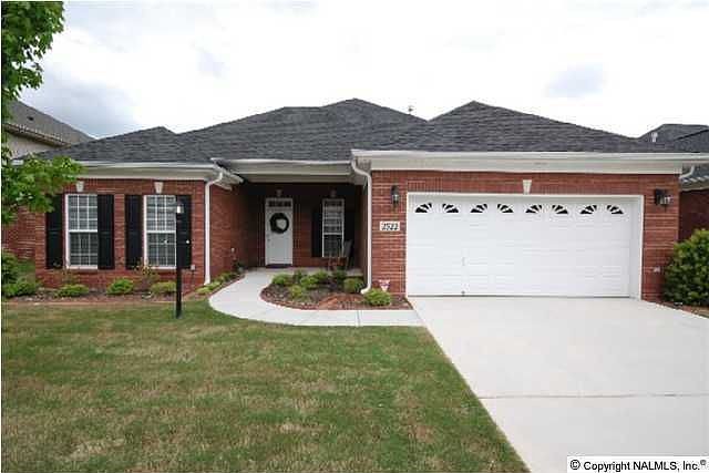 1st image of 2522 Oak Place Dr SE