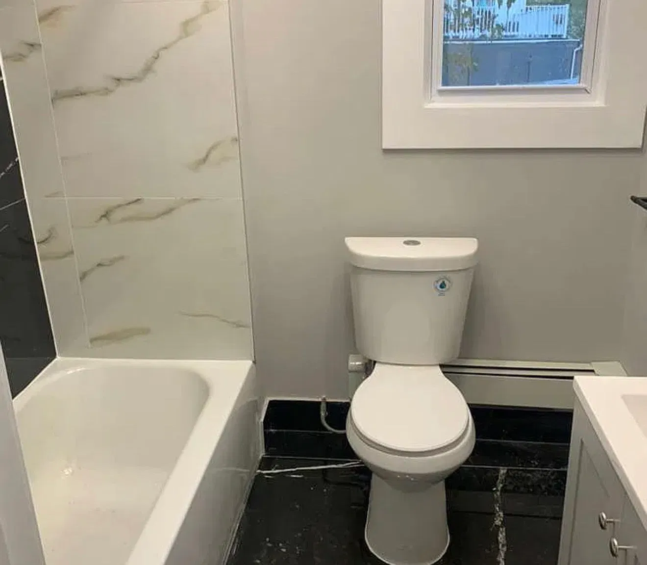3 bed, $2,100 — Photo 4