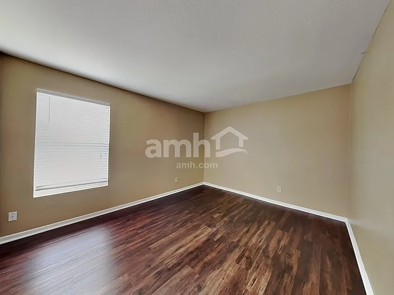 2335 Bridlewood Dr — Photo 17