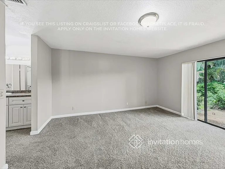 381 Wildwood Ln E — Photo 11