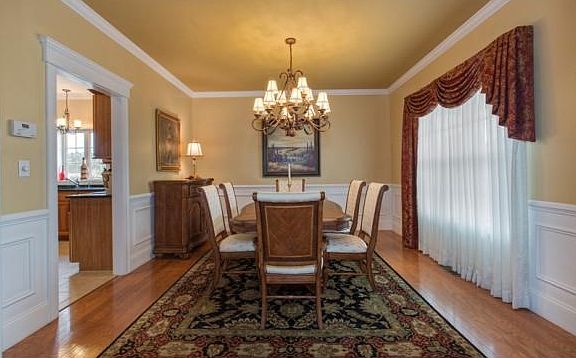 Large Formal Dining