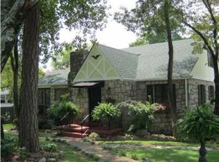 911 S Crest Rd, Chattanooga, TN 37404