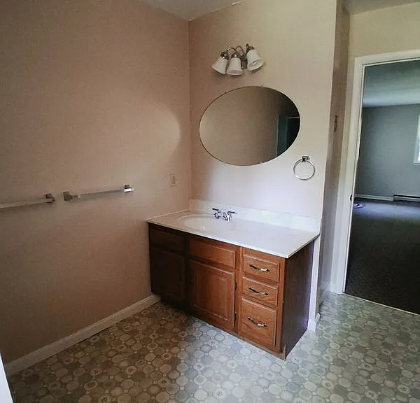 14 Amy Dr #A — Photo 3