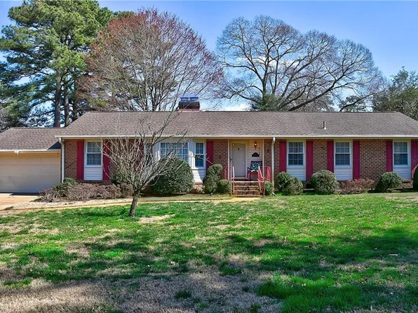 3317 Brookside Ln, Portsmouth, VA 23703