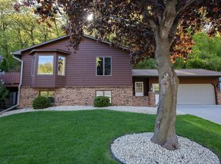 389 Knopp Valley Dr, Winona, MN 55987