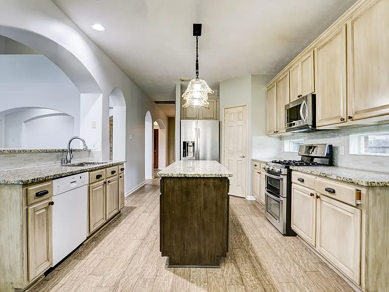 10410 Five Oaks Ct — Photo 18