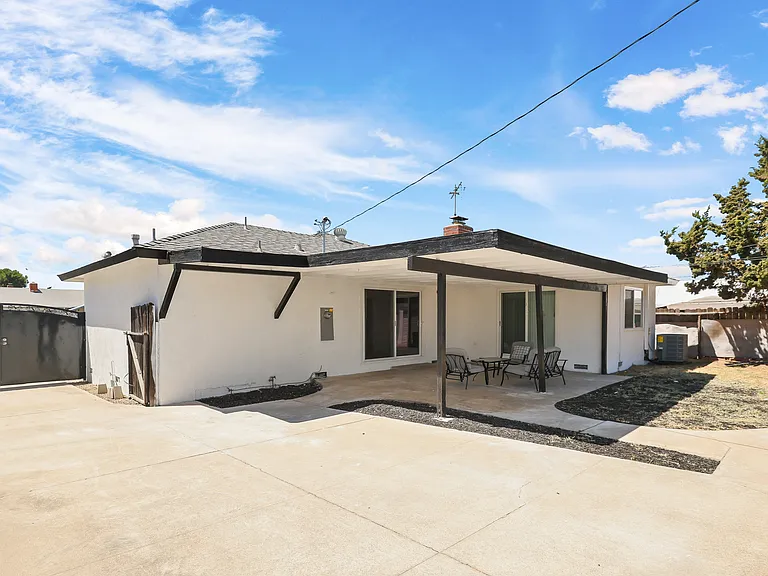 12662 Woodland Ln — Photo 14
